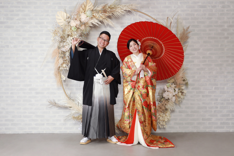 ご縁をバックに