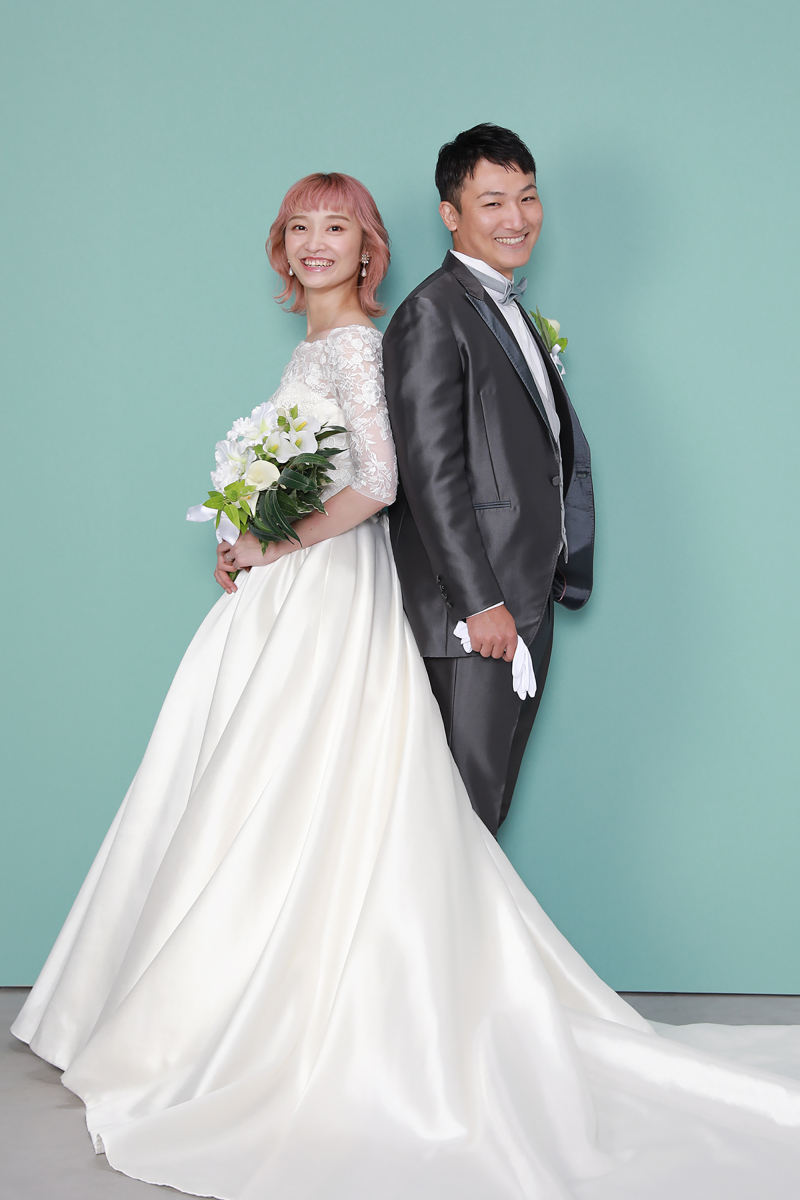 背中合わせショット