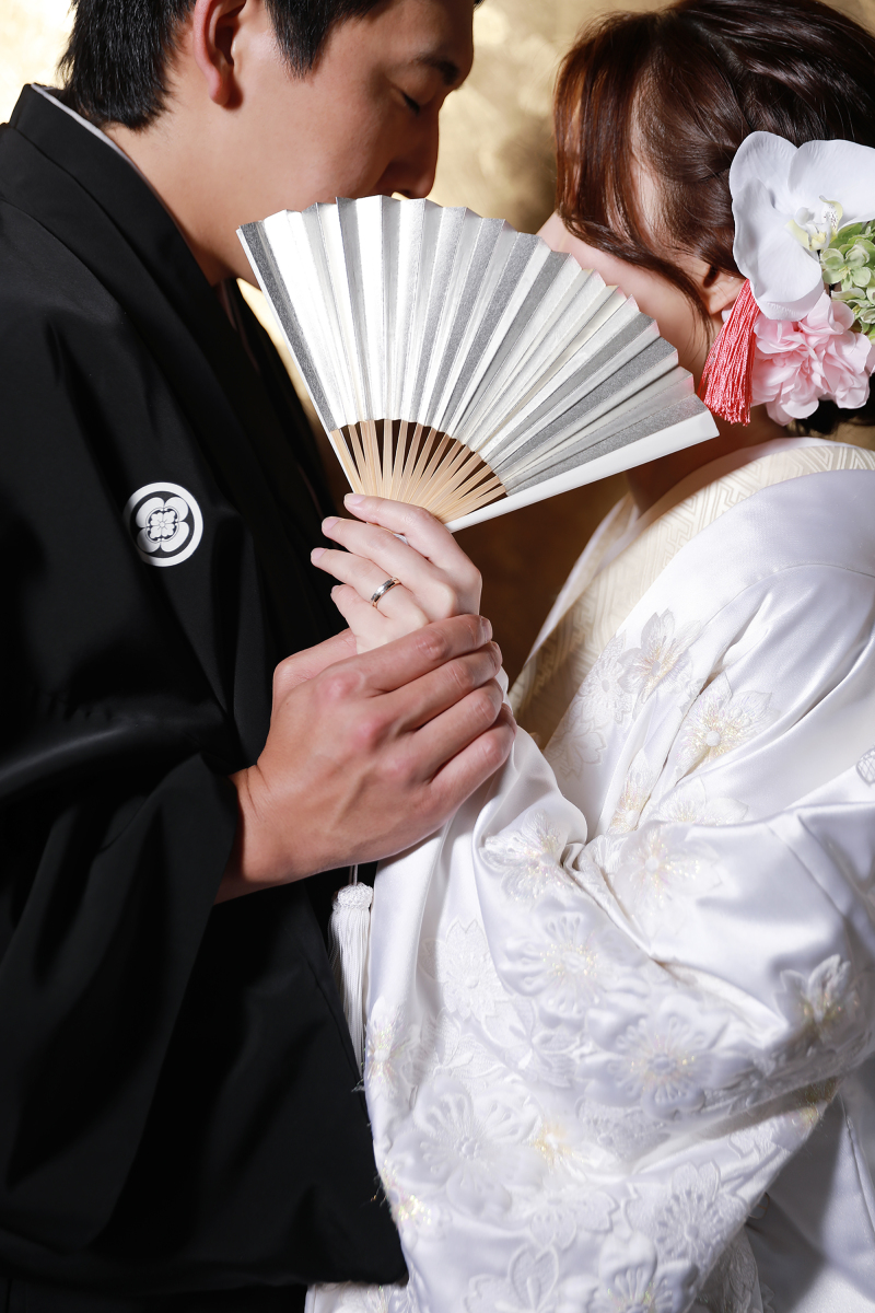 扇子を使ってのご撮影