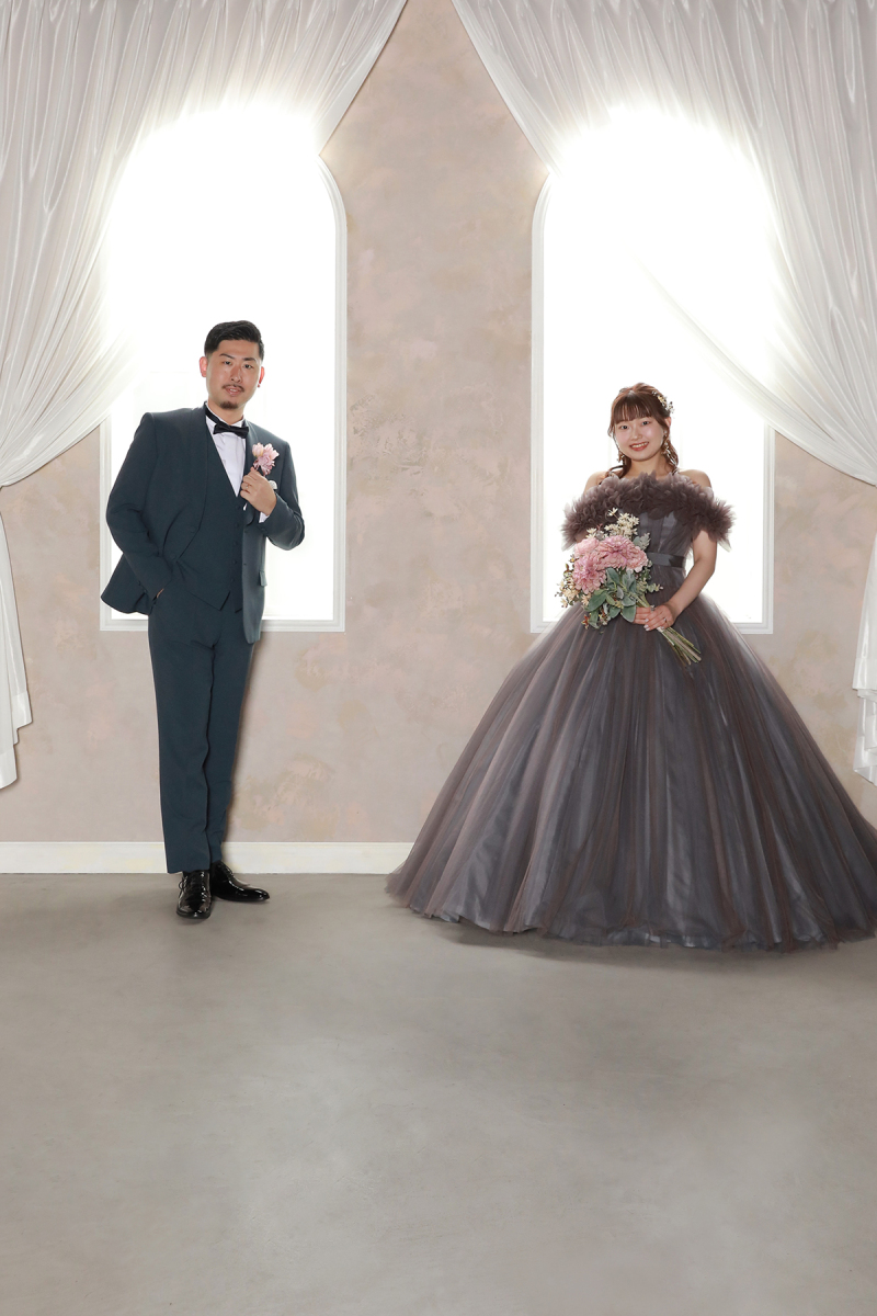 お揃いのブーケ、ブートニアで仲良しショット