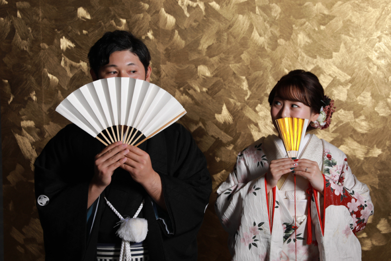 扇子を使ってのご撮影