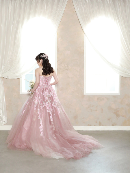 こだわりのカラードレス