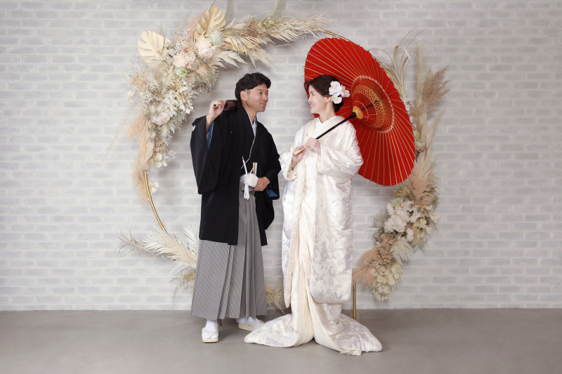 定番の番傘で仲良しショット