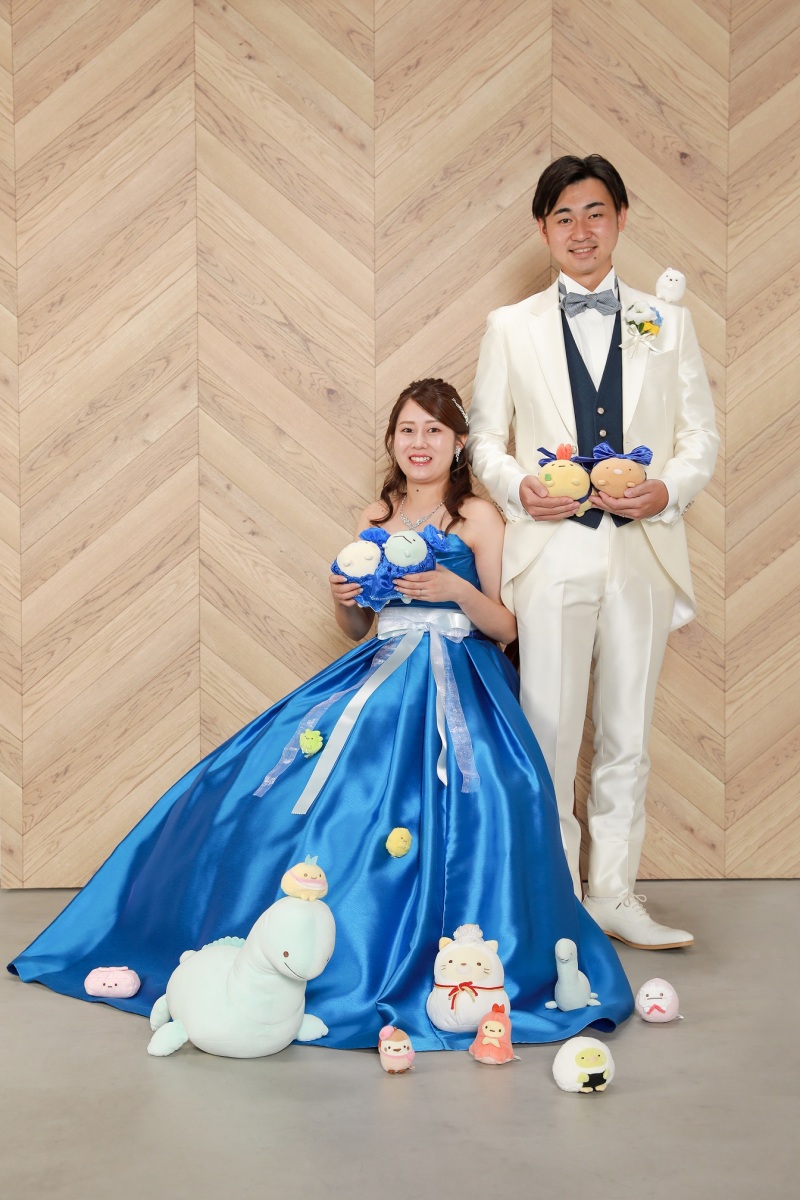 カラードレスでみんな一緒に撮影♪