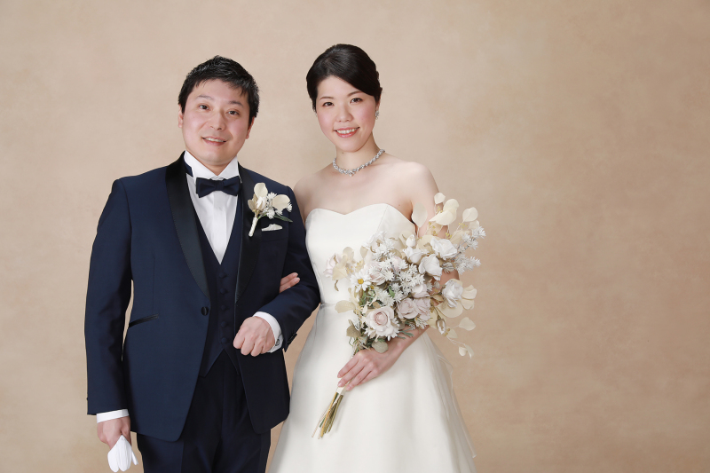 シンプルな上半身アップのお写真