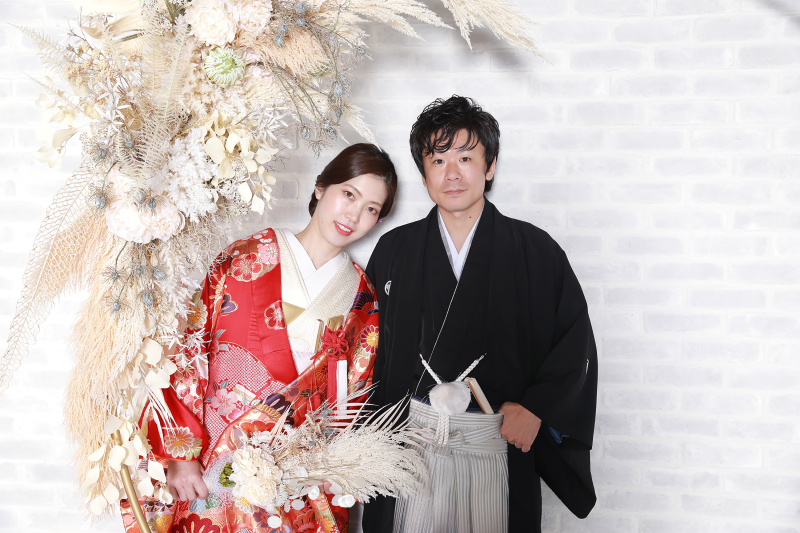 お2人肩を寄り添って