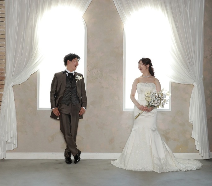 窓おふたりショット