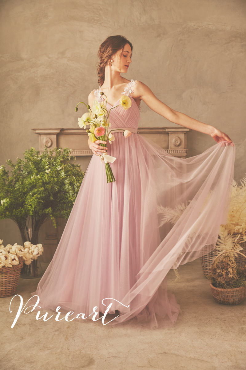 ドレスショップが運営するスタジオだからこその品揃え