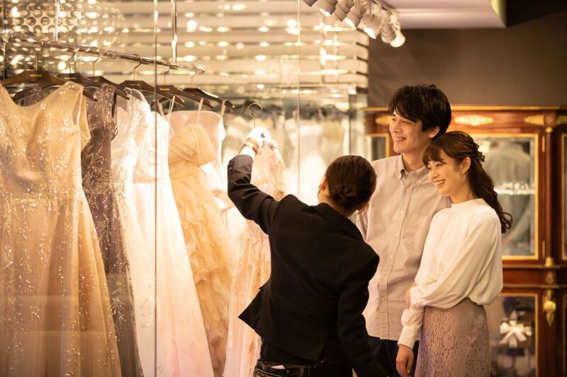 老舗衣裳店innocentlyがお二人をサポート