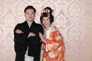 つけまつ毛や髪飾り、つけ爪のご持参