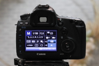 データ撮影（RAW）