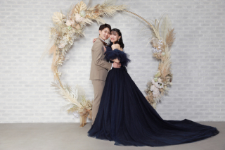 素敵な笑顔で包まれてる２人のらしさが出るポージングです。