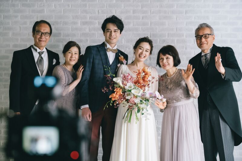 【お色直しが出来る!ファミリーフォトも撮影出来ます!】~ライトプラン~ FAMILIAR Wedding