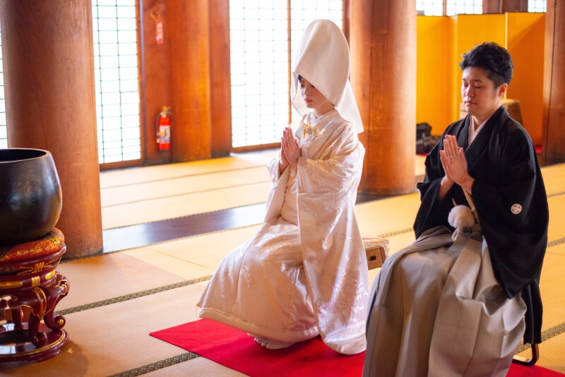 撮影前にご結婚の祈願からスタートです