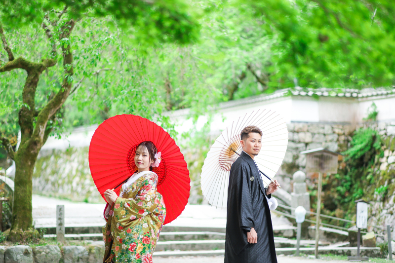 ドラマロケ地の三井寺メインストリートでパチッ