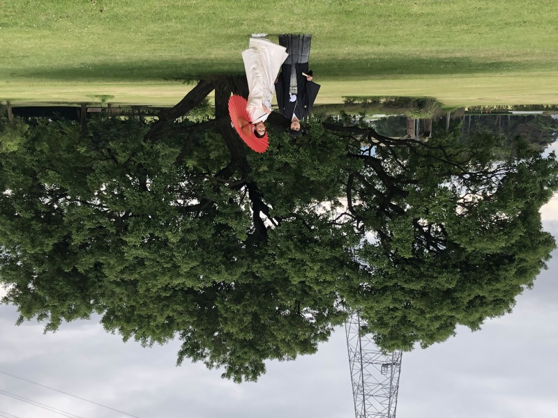 河川の公園にて撮影