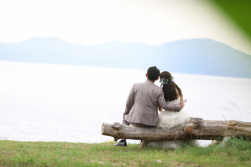 美しい景色を見ながらのショット