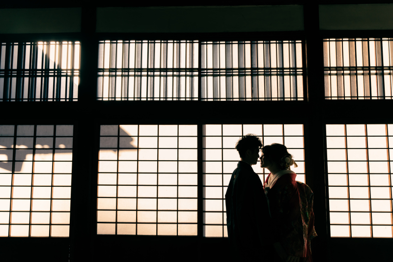 朝日を背に撮影