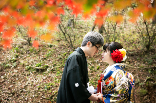 秋の紅葉　ワンちゃんと一緒にロケーションフォト撮影