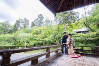 三井寺・びわ湖湖畔で撮影