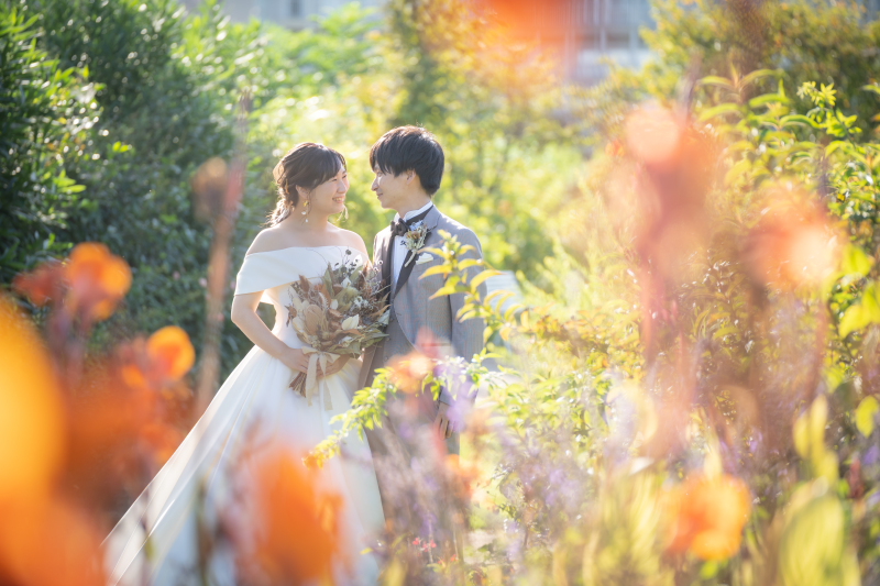 洋装姿でしっとりと・・・