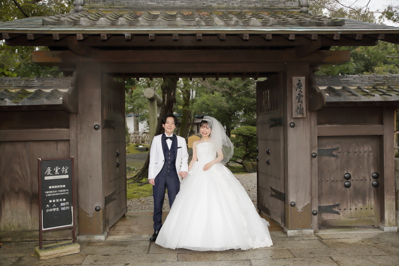 歴史ある景雲館にて撮影