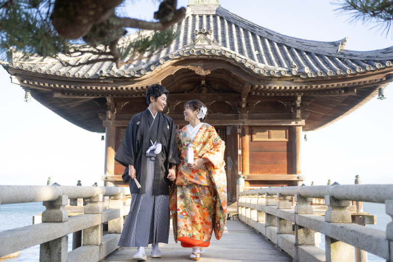 湖に浮かんだ「浮御堂」がとても綺麗