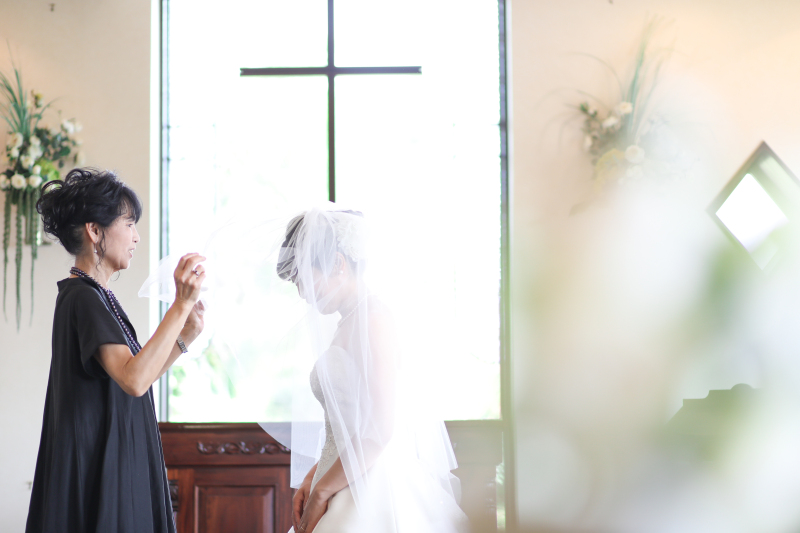 お母さまにベールダウンをしていただき心温まります