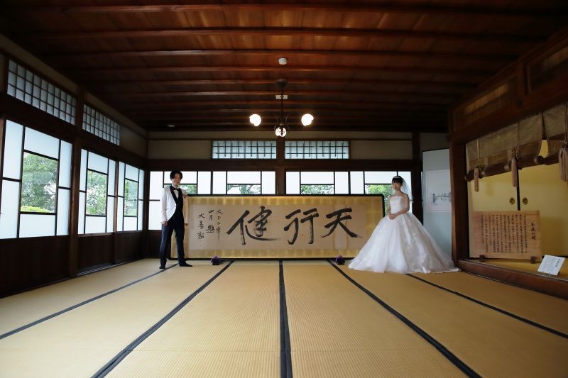 慶雲館の大広間にて…