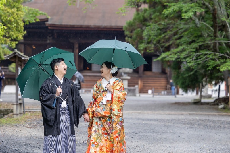 雨傘もオフショットで絵になります～
