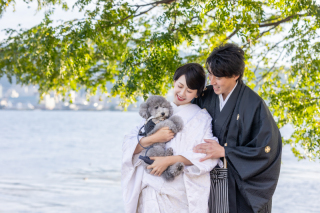 SWEET Wedding_和装を着て家族のペットと撮影
