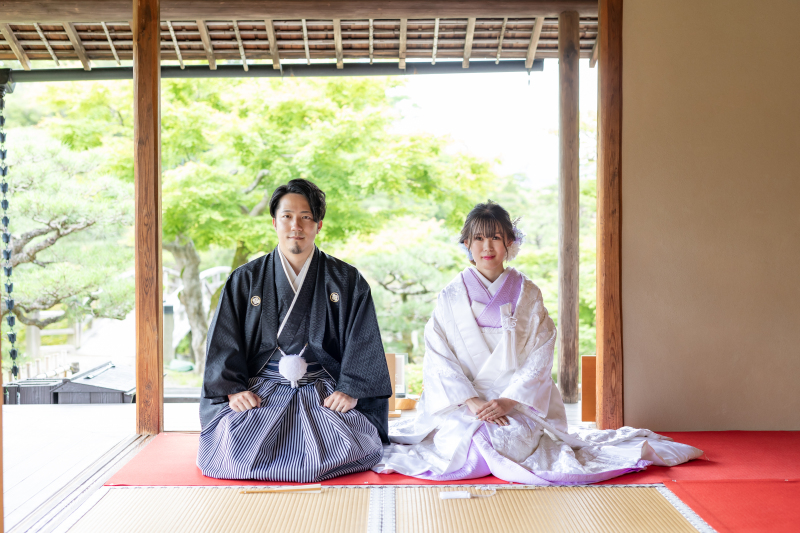 白無垢はそのまま・・赤・ブルー・くすみカラーであなた色の写真を!一気に”今っぽく”また”私らしい”で世界にひとつの白無垢フォト