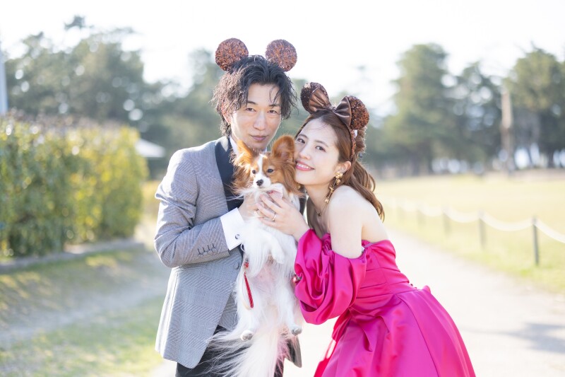 洋装を着てペットと撮影が叶います‼新郎新婦洋装衣裳・撮影・撮影データ・ヘアーメイク・アテンド