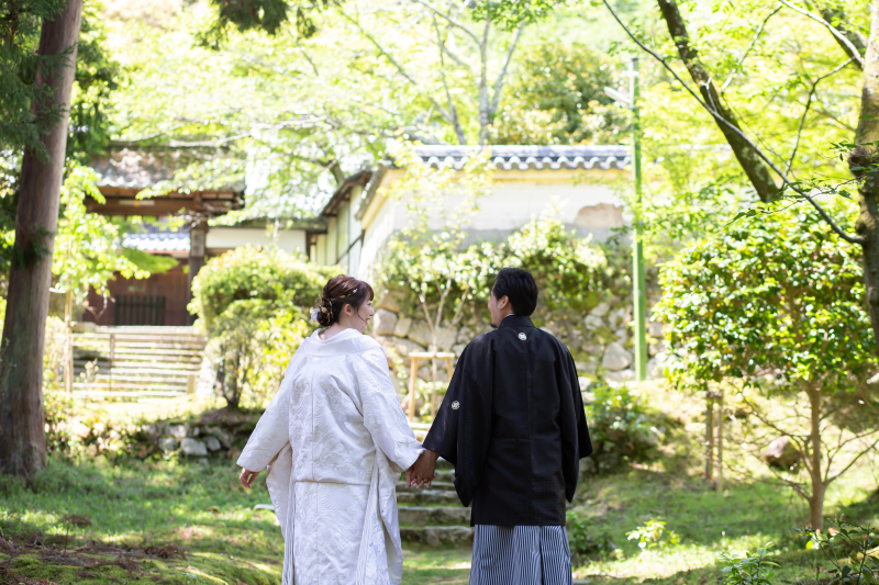 【和装撮影＋アルバム付きプラン】 撮影データよりお気に入りの写真を選んで10ページのアルバムに仕上げます
