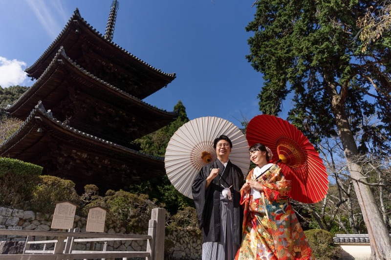 【和装フォト＋飾れるアルバム（16ページ）1冊つき♬ 撮影データの中からお好きな写真を選んでアルバムに仕上げます
