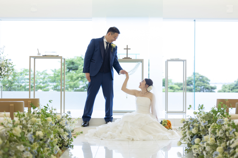 憧れのホテルのチャペル撮影♬結婚式場にて本番さながらの撮影が可能です！撮影データ・ヘアーメイク・着付け付けがついています