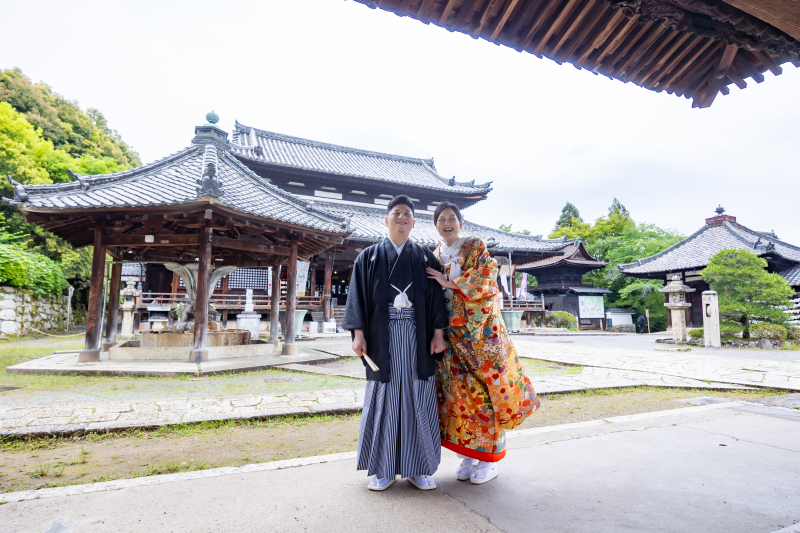 【和装撮影＋アルバム付きプラン】 撮影データよりお気に入りの写真を選んで10ページのアルバムに仕上げます