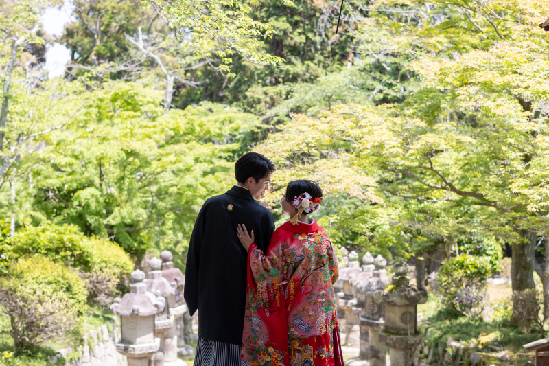 【和装フォト＋飾れるアルバム（16ページ）1冊つき♬ 撮影データの中からお好きな写真を選んでアルバムに仕上げます