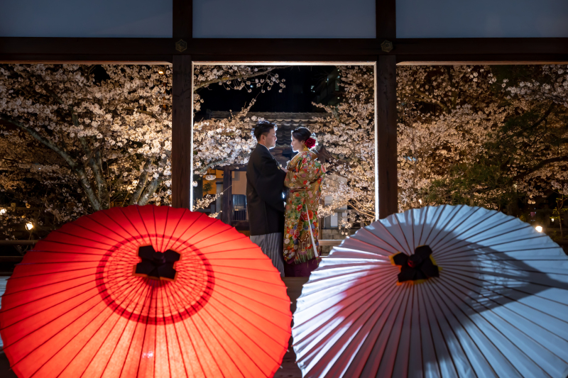 大津まつりの元宮である天孫神社で桜に包まれて和装フォト（お二人だけの撮影貸しきりも可能）