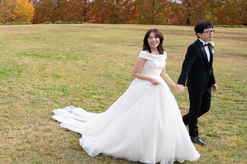 【韓国メイク】&times;【韓国風フォト】韓国っぽさをフォトスタイルで！素肌を活かしたツヤ感ベースで美しく