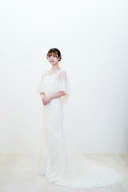 ケープ付きマーメイドドレス