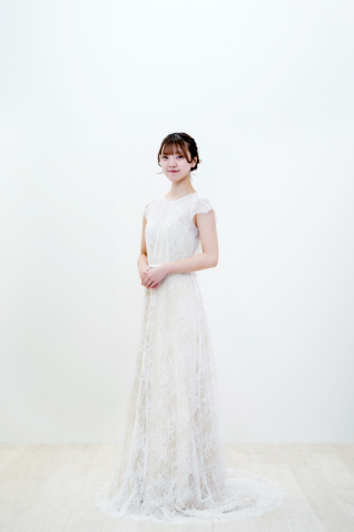 半袖レースドレス