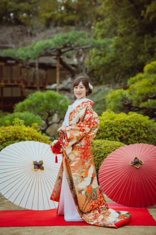 銀朱色　鶴・御所車