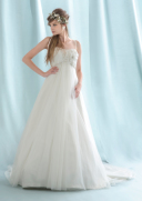 ウェディングドレス　エンパイア