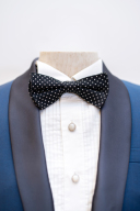 黒ドット蝶ネクタイ