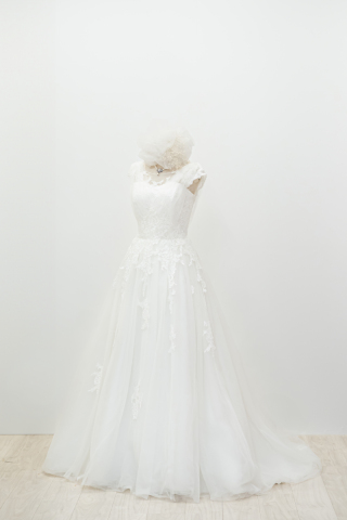 半袖チュールドレス