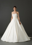 ウェディングドレス　サテン