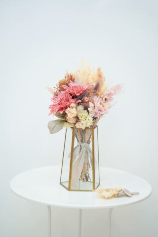 ピンクドライフラワーブーケ