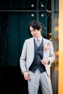 シルバー黒ベストタキシード