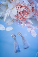 ビジュータッセルイヤリング